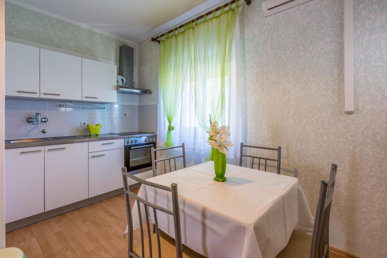 Apartments With A Parking Space Crikvenica - 5478 Esterno foto